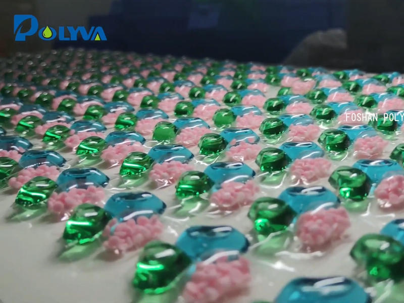 how  packing machine make 3 colour laundry detergent pods washing capsules